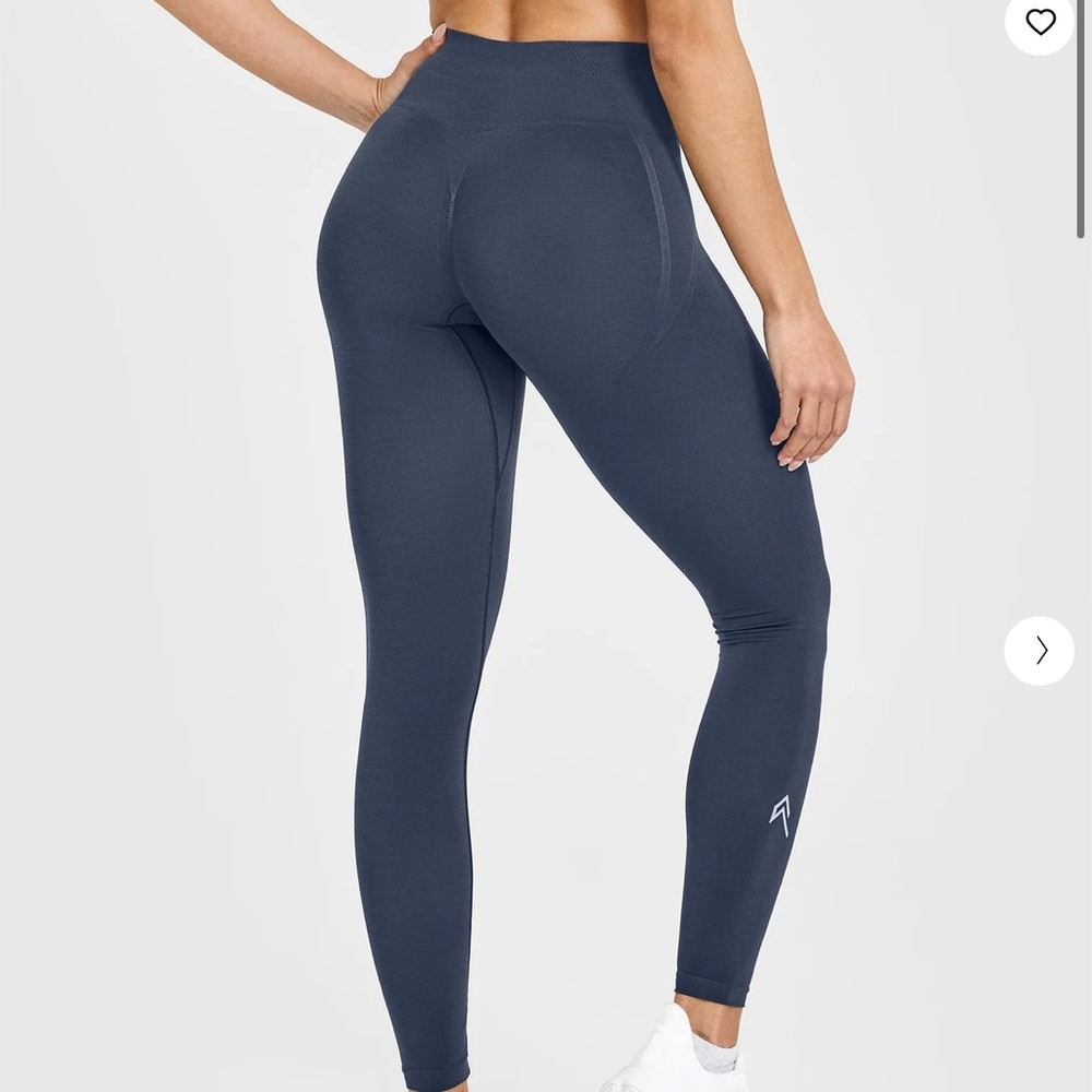 GENTLY WORN ONER ACTIVE EFFORTLESS LEGGINGS *runs small*
